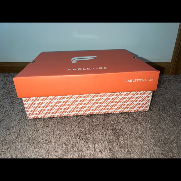 Fabletics Performance Sneakers - Picture 2 of 14